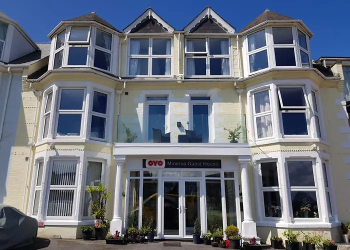 Oyo Minerva Guesthouse Newquay  photo
